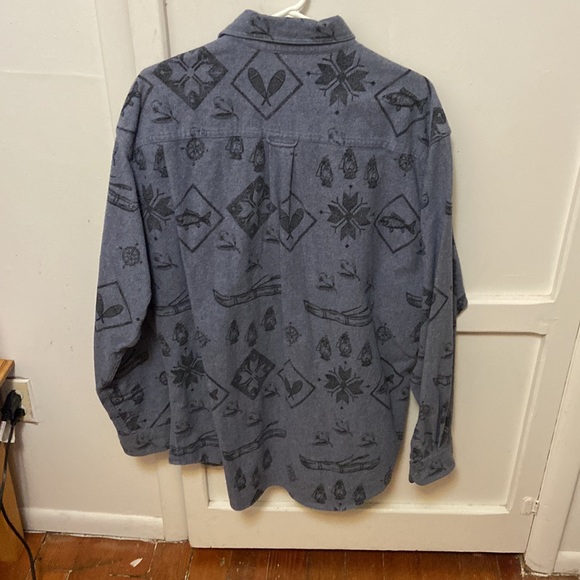 Woolrich heavy button down - Picture 2 of 4